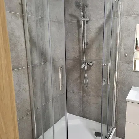 Flat To Rent 33 M2 *